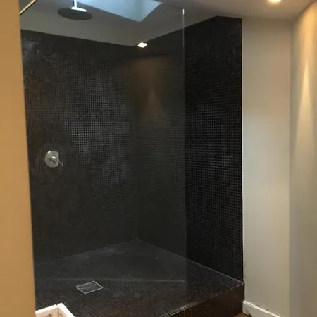 Loewen ホテル ラール